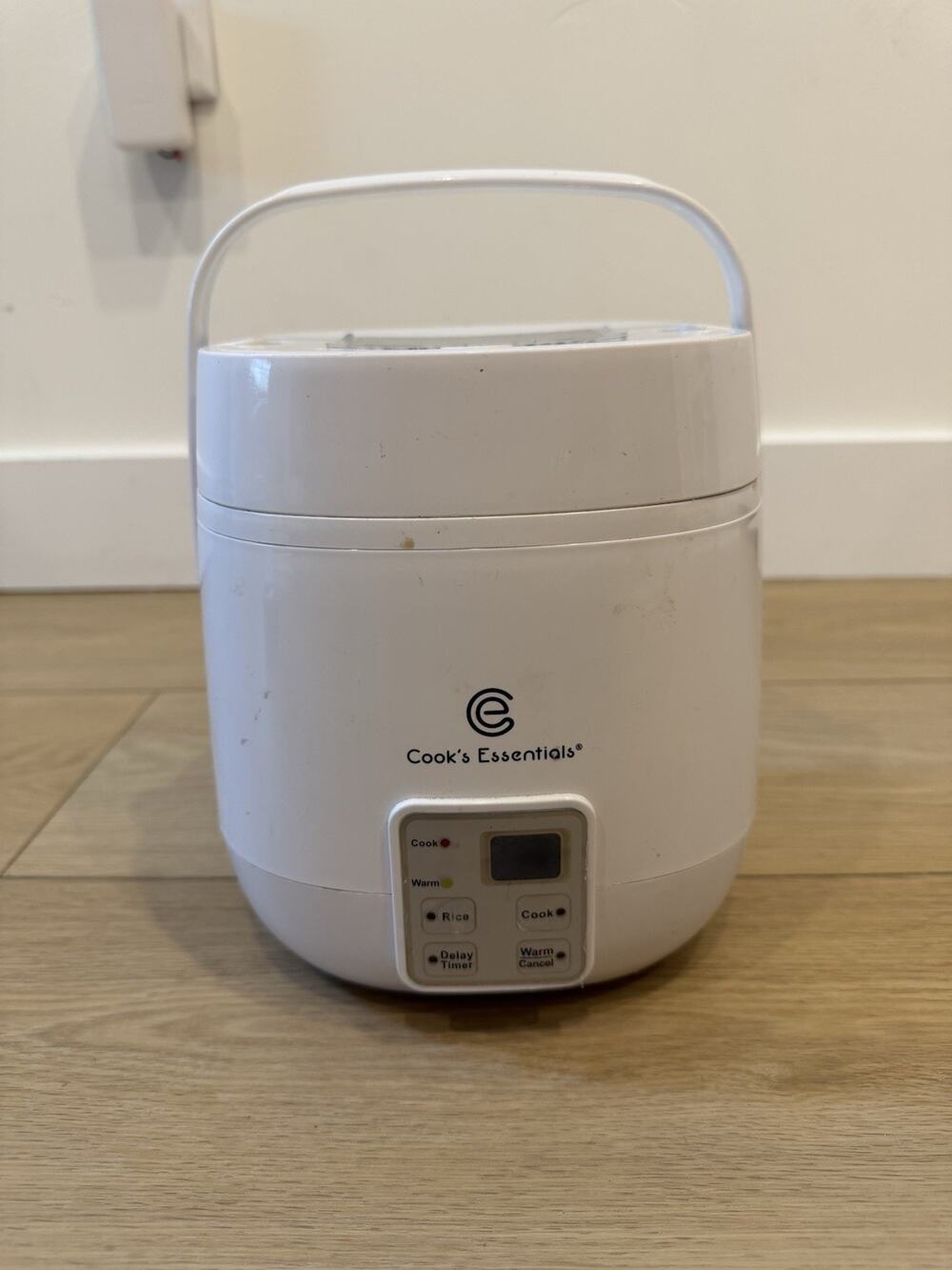 Cook's Essentials 5-Cup Digital Perfect Cooker Red Model RC501D